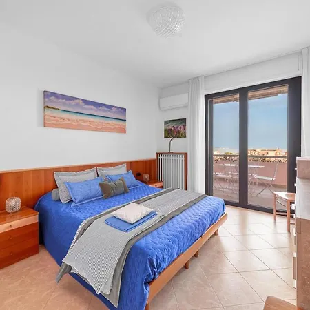 Apartment Vista E Piscina - Di Design A Desenzano Desenzano del Garda