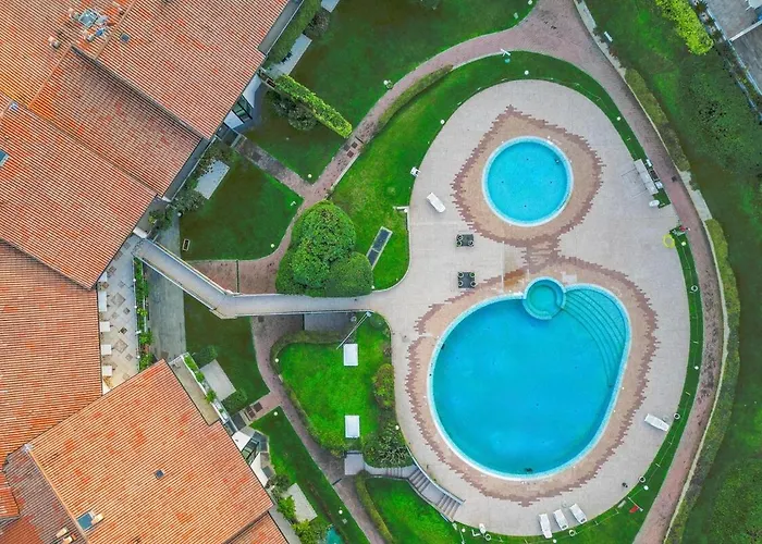 Vista E Piscina - Di Design A Desenzano Apartamento Desenzano del Garda